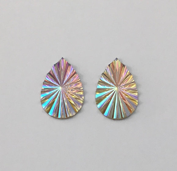 Starburst - Iridescent Teardrop Cabs (1 pair)